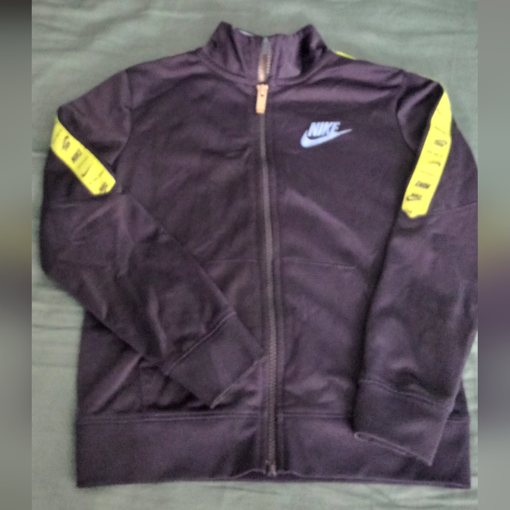 Nike Air Jordan Jumpman Spell Out/Navy Blue Track Jacket (Boys) Size Medium